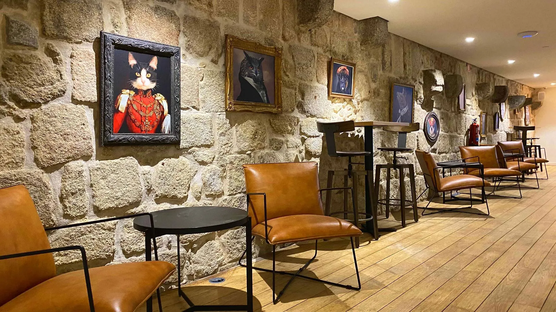 The Central House Barcelona Gracia Хостел