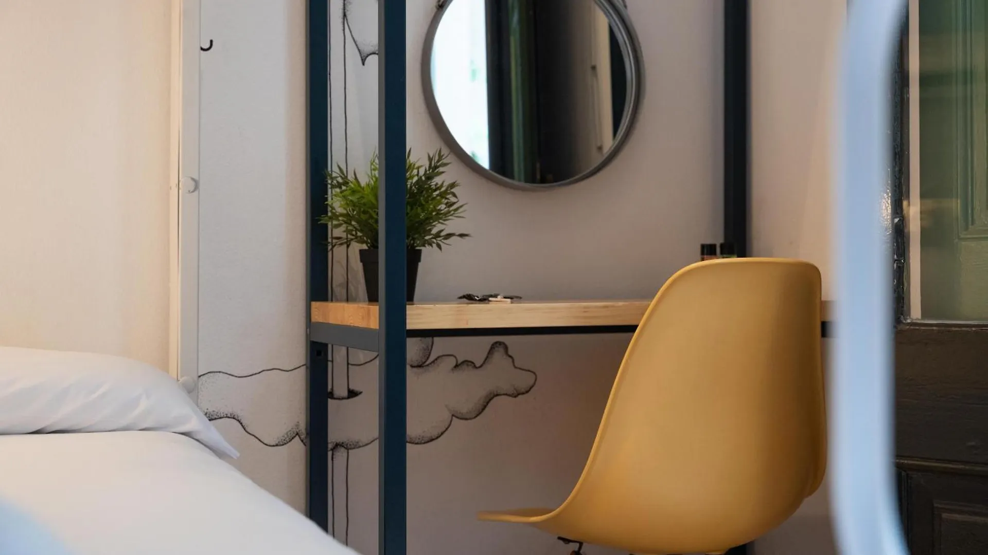 The Central House Barcelona Gracia 0*,  Spagna